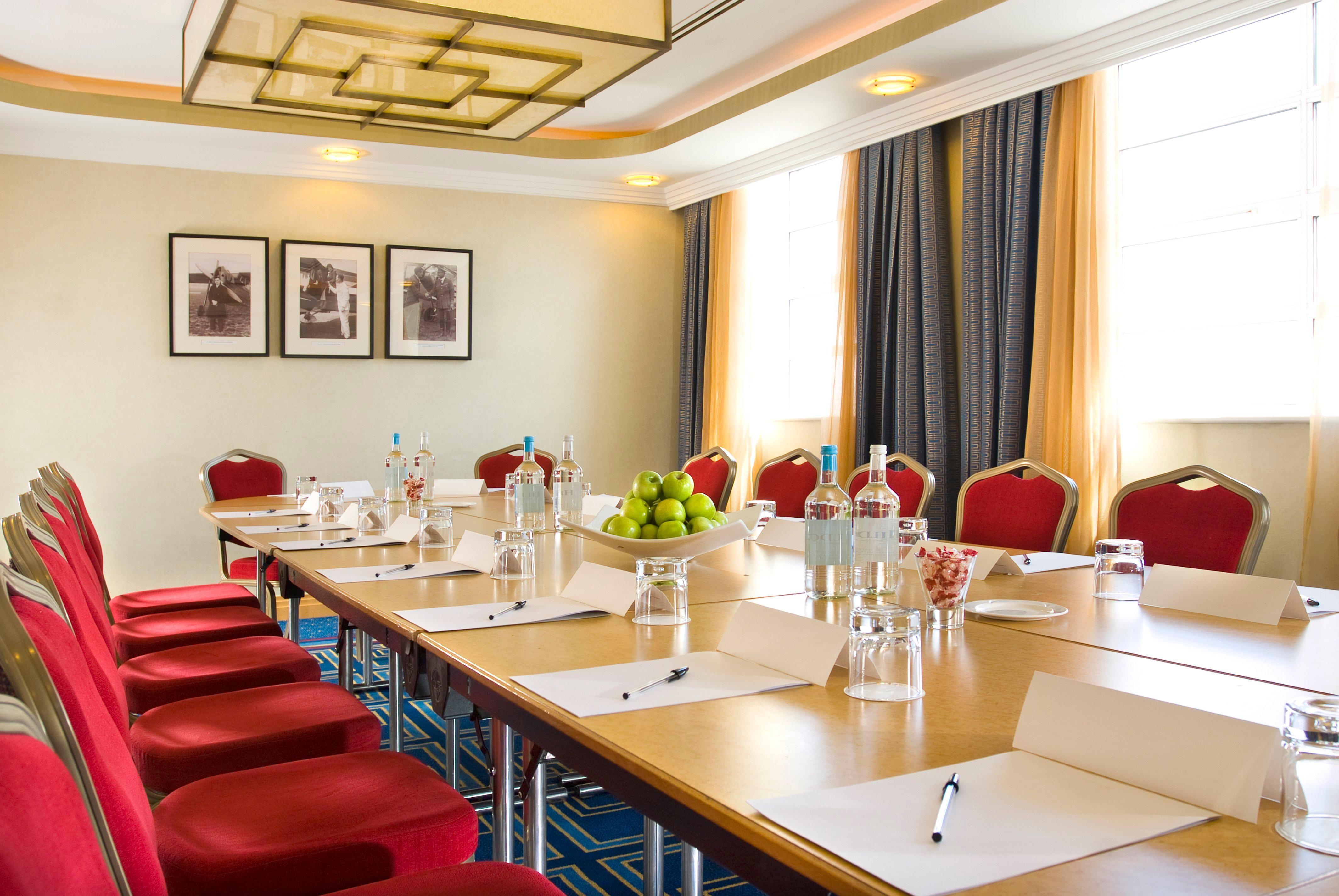 Crowne Plaza Liverpool - John Lennon Airport By Ihg Exterior foto